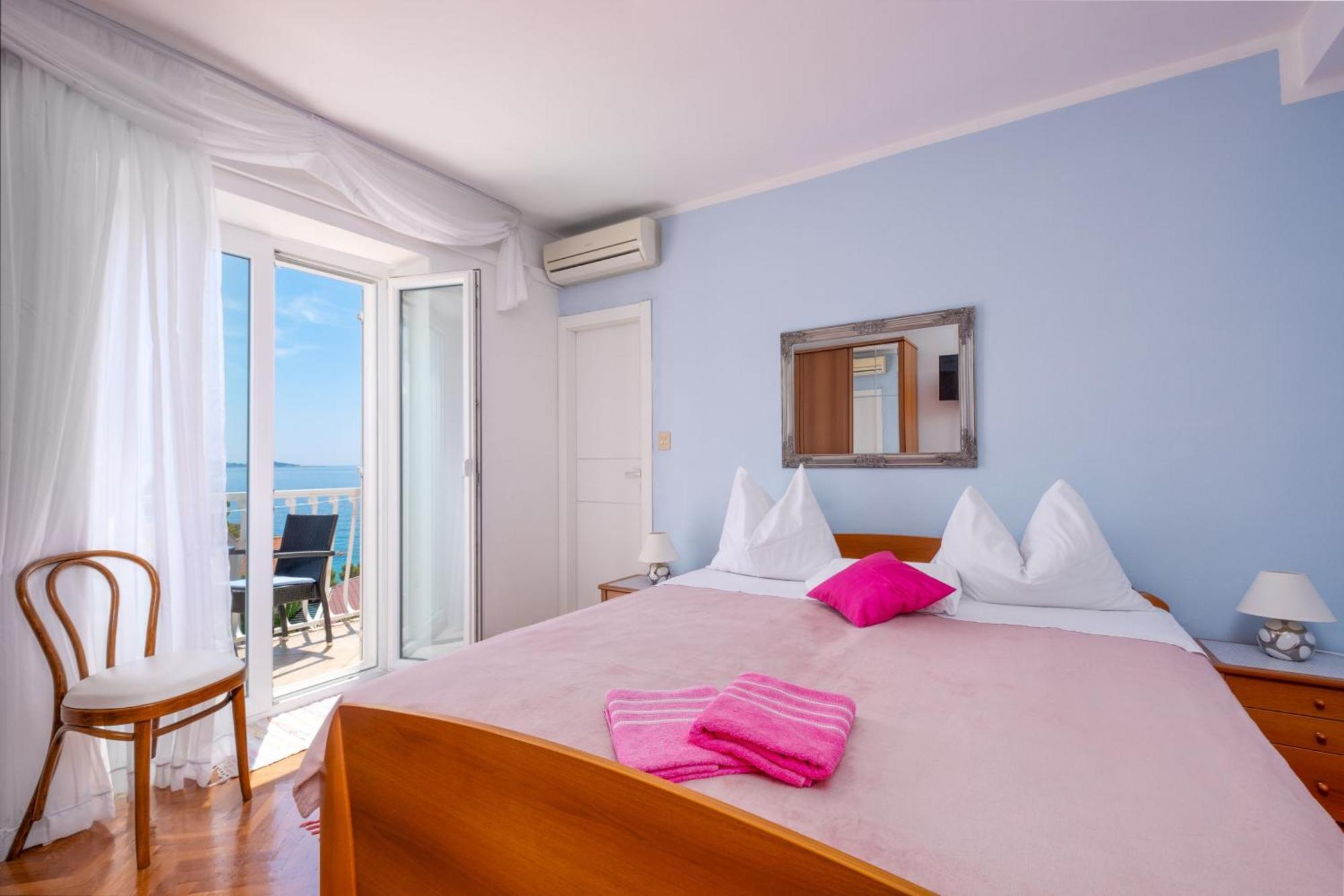 Rooms Tupina By Paulina Mlini Rom bilde
