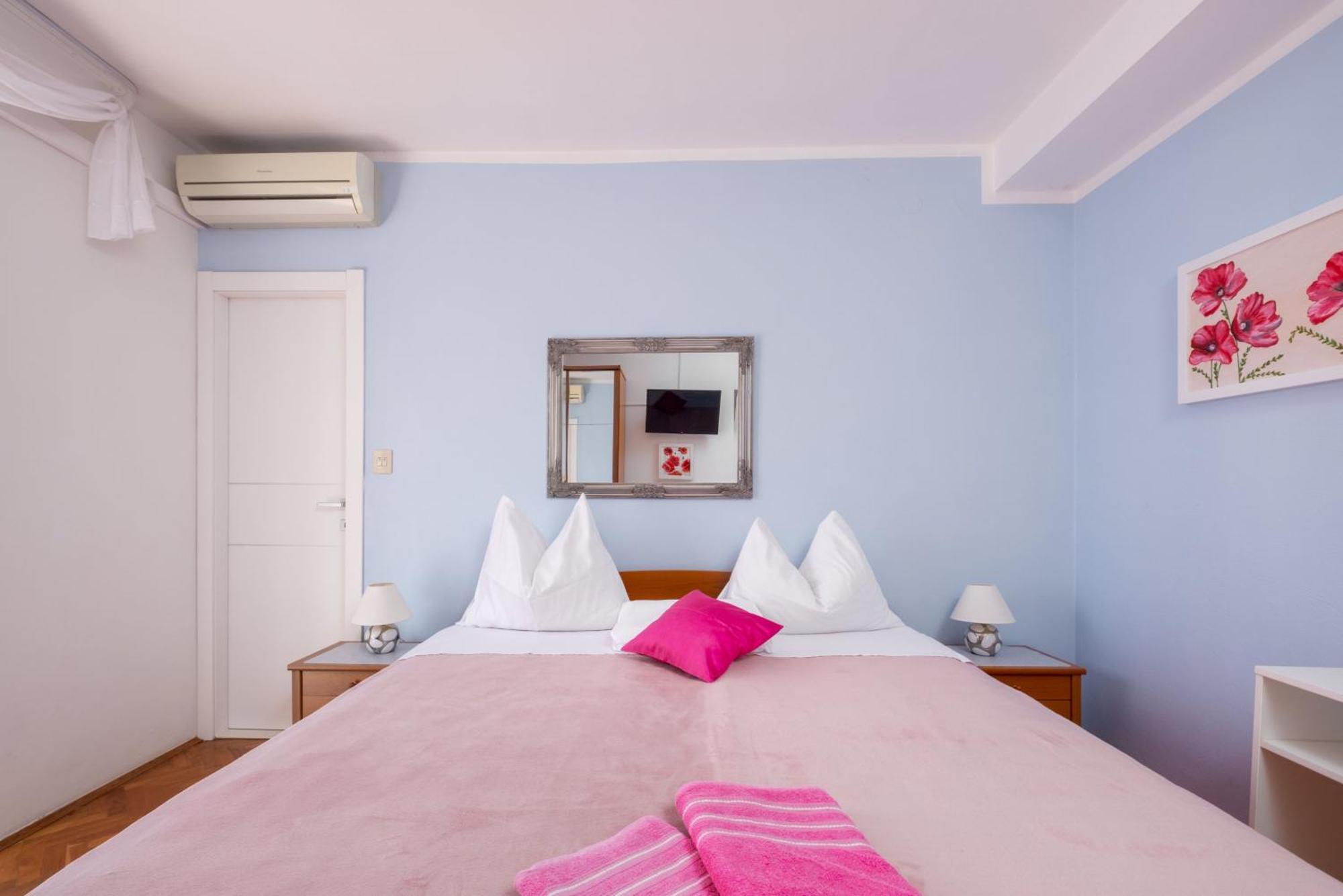 Rooms Tupina By Paulina Mlini Rom bilde