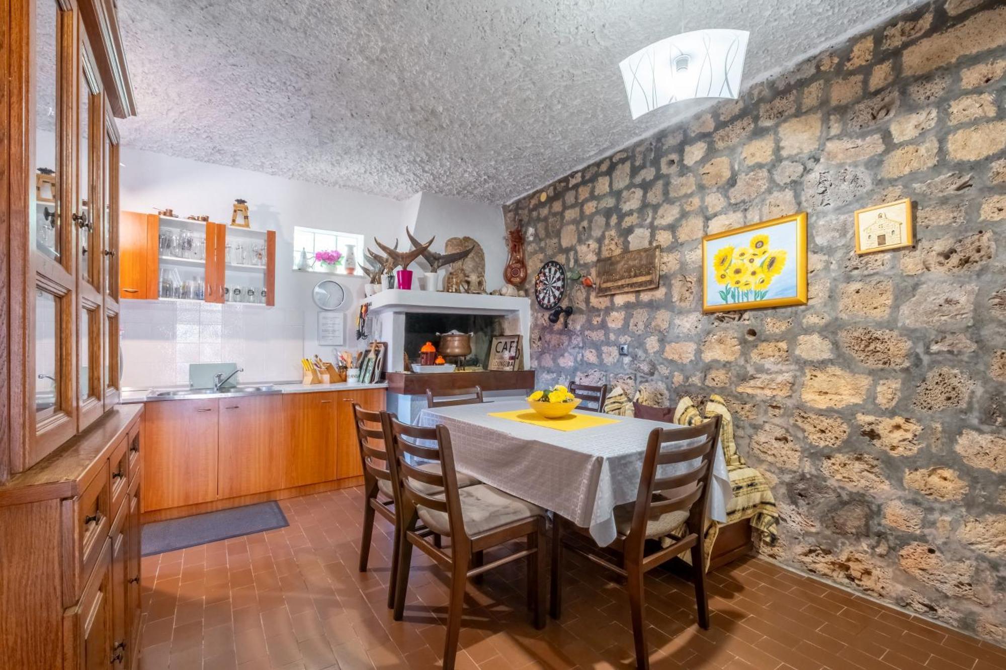 Rooms Tupina By Paulina Mlini Rom bilde